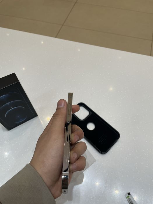 Продается Айфон 14 про