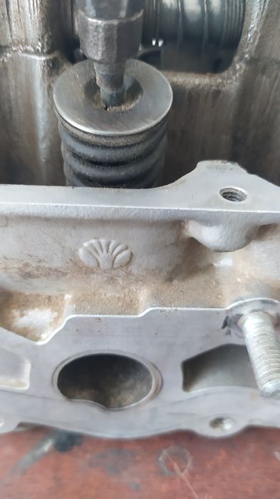 Головка Дамас сотилади