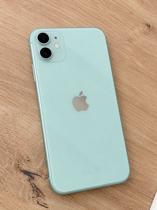 iPhone 11 64GB Mint – с кутия и подарък протектор.