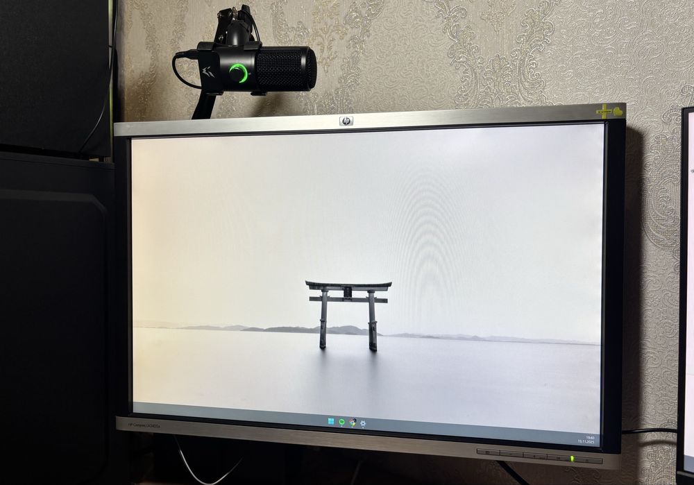 Монитор /24/ HP LA2405x