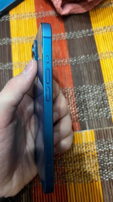 iPhone 13 Blue 128gb