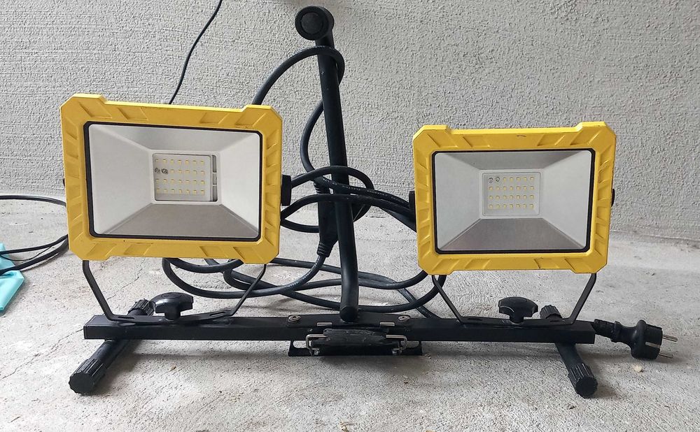 Set reflectoare Parkside cu stativ