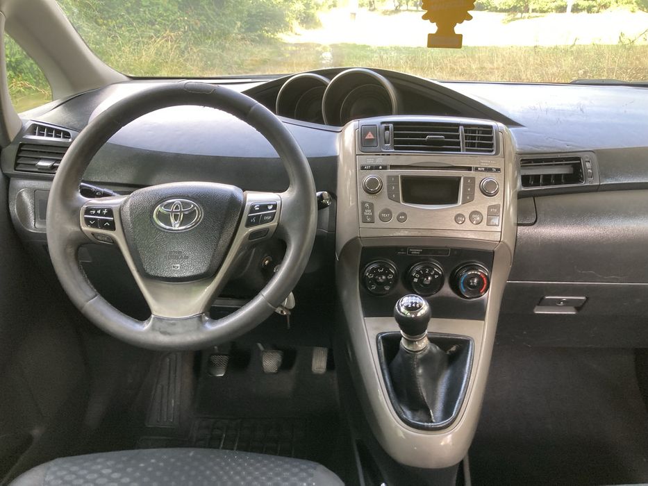 Тойота версо/Toyota Verso 2.0D4D 126кс 09-12г