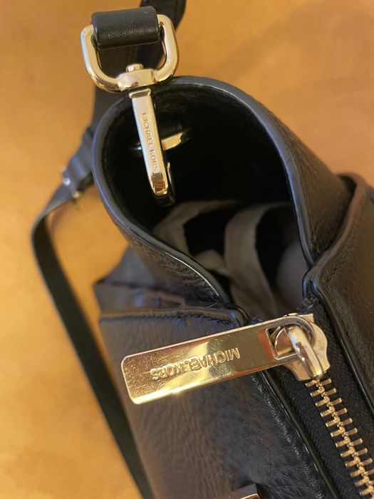 Чанта MICHAЕL KORS телешка кожа черна