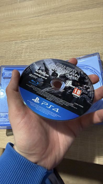 Продавам/Разменям COD Modern Warfare