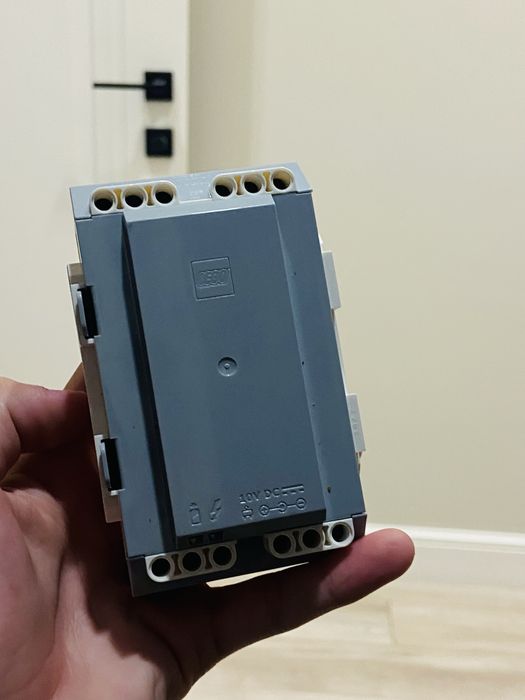 LEGO Mindstorms EV3 блок (микрокомпьютер)