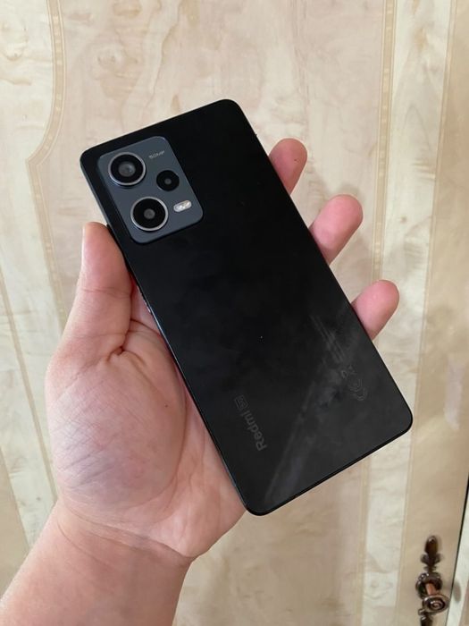 В продаже Redmi Note 12 Pro 5G.