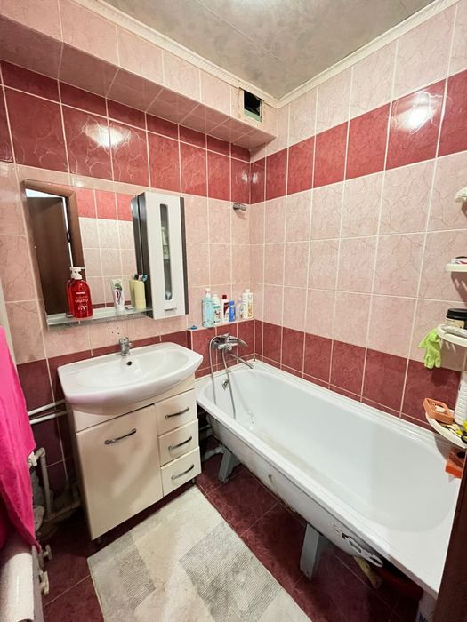 Продается 4х-комн.кв на 7 микрорайоне