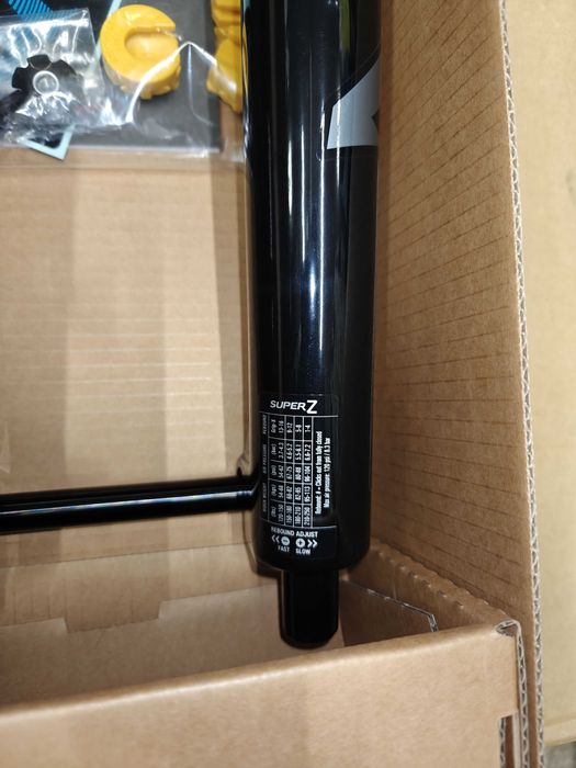 Нова вилка Marzocchi Super Z 170, 38, 29", GRIP X, 44mm Offset