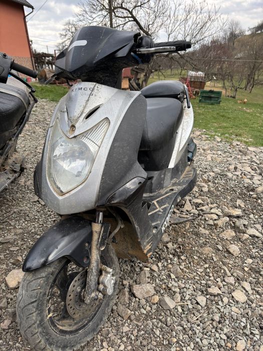 vand scutere:125,50cm3