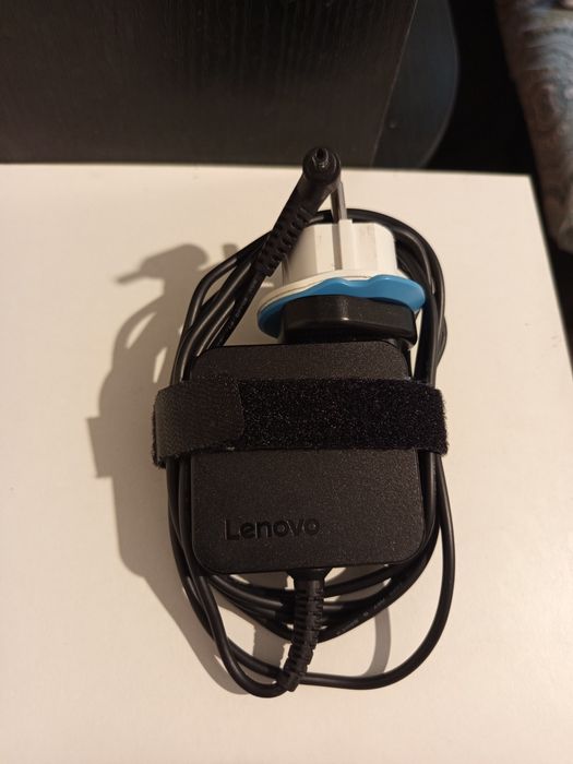 Ноутбук Lenovo idea pad v15