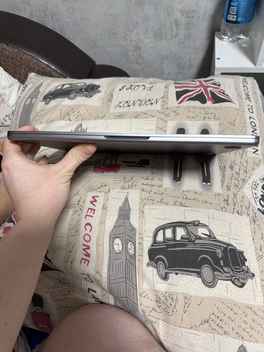 MacBook Air M2, 2022. 13,6 дюймов