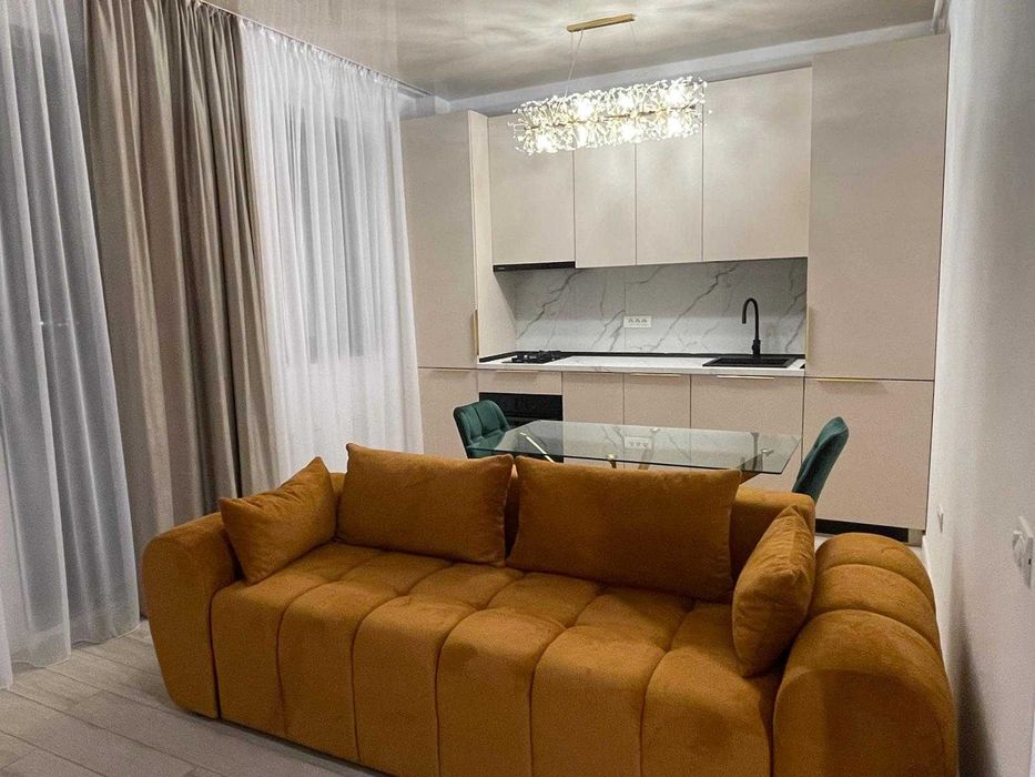 Proprietar, Campus, 2 cam bucatarie separata, baie cu geam, vedere lac