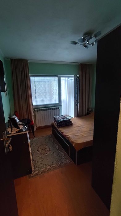Proprietar - Vând apartament 3 camere et 1 ,Bl A zona Cina