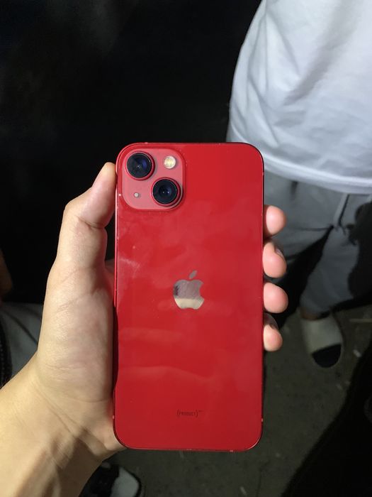 iPhone 13 red rang
