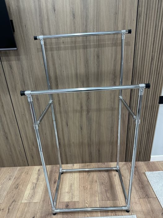 Вешалка напольная металическая