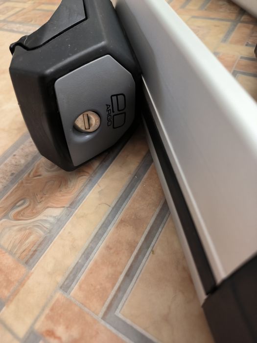 Поперечины на интегрированные рейлинги