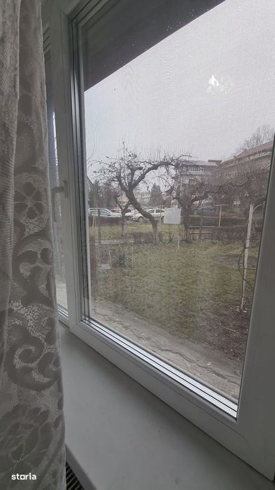Apartament cu 2 camere de vânzare în Curtea de Argeș.