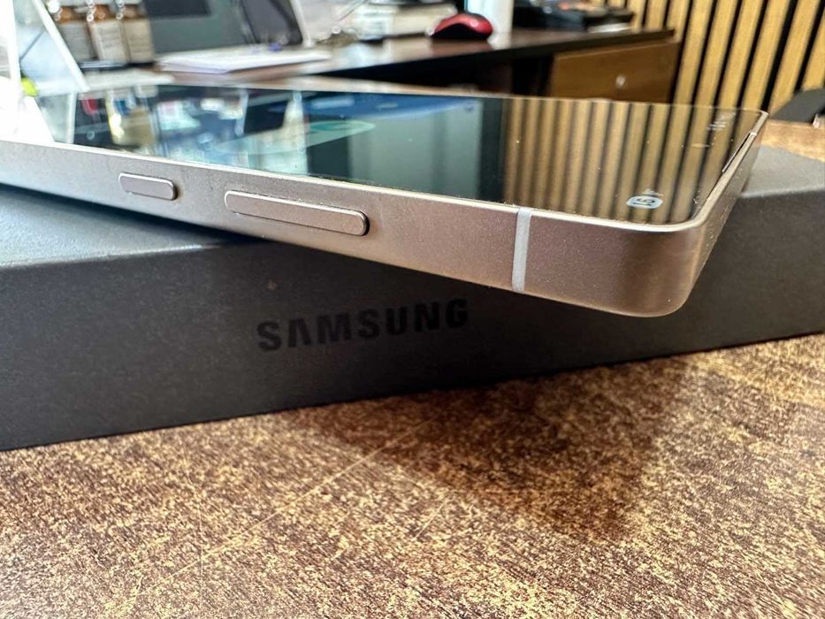 Samsung Galaxy S25 Ultra 5G 512GB / 12GB RAM – като нов