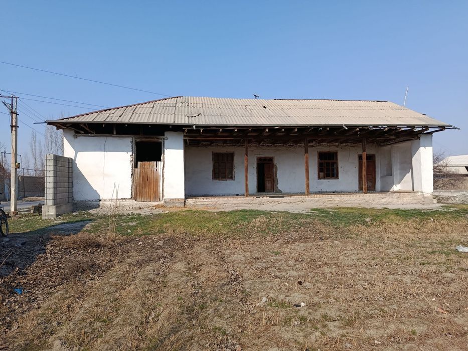 Toshloq tumaniga yaqin joyda yer uchastkasi sotiladi