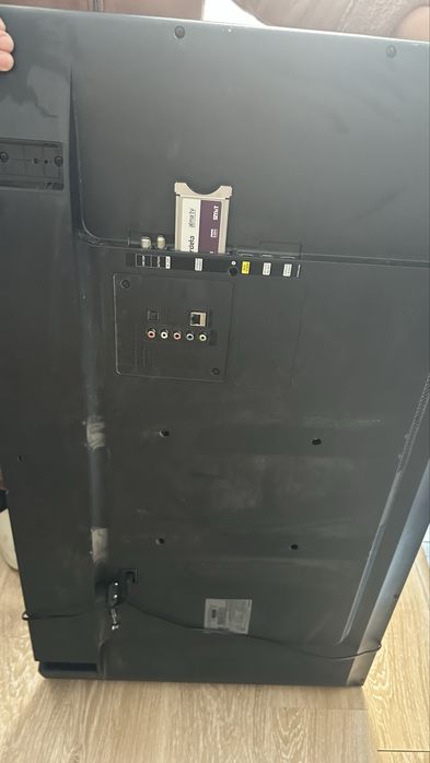 Срочно продам телевизор