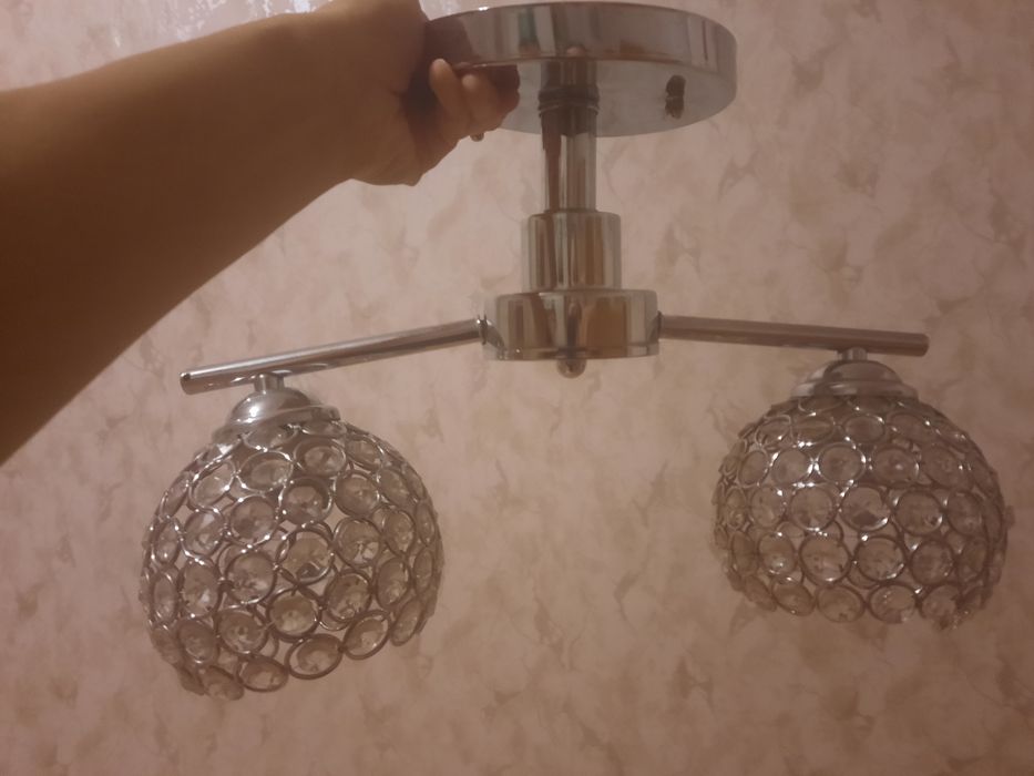 Люстра 2 рожковая
