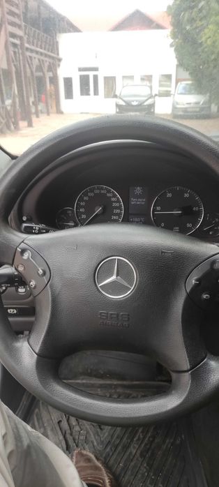 MERCEDES-BENZ C-Class 2005 — imagine 5