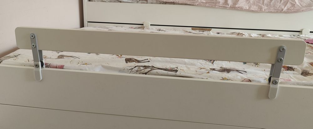 Преграда - парапет за легло