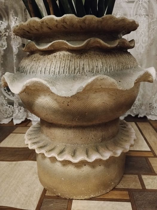 Вазон-горшок для цветов