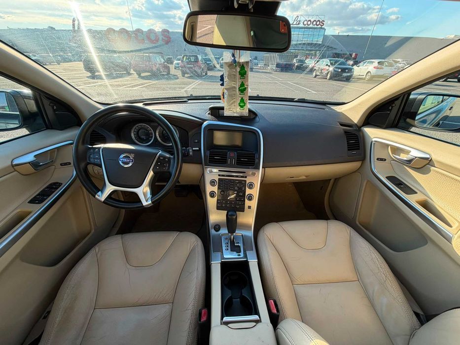 VOLVO XC60 2011 — imagine 5