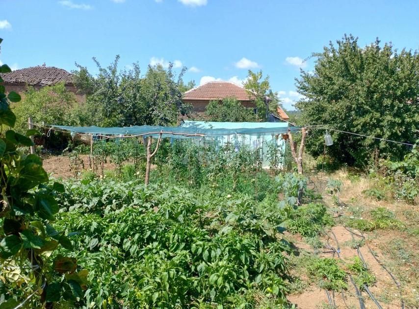 Продава се Къща в Бургас, Център - 106 кв.м за 161 €/кв.м - Снимка #2