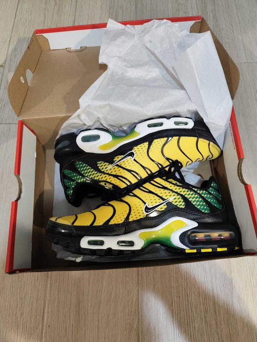 Nike air max plus noi cu eticheta marimea 43