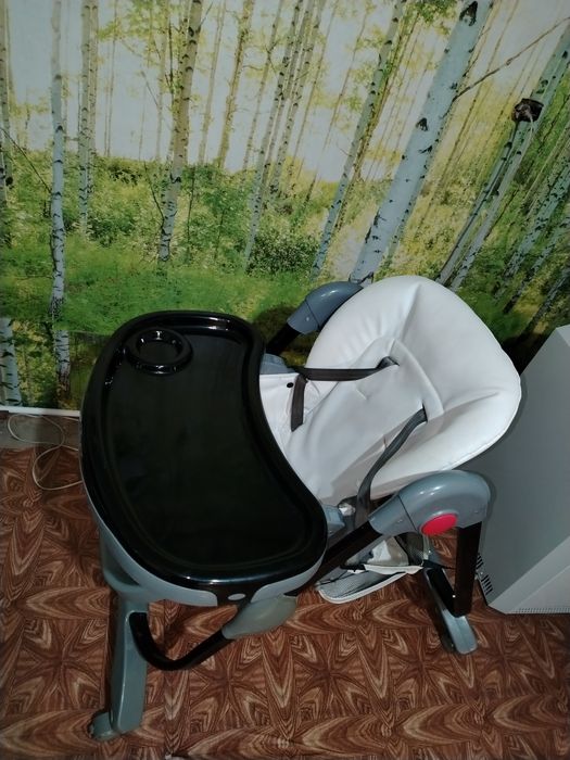 Детский стульчик - столик в отличном состоянии