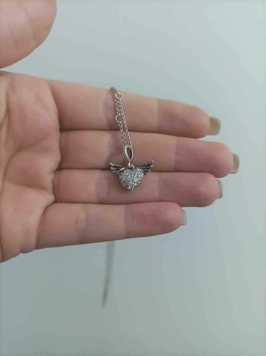 Колие Pandora "Шесто чувство"