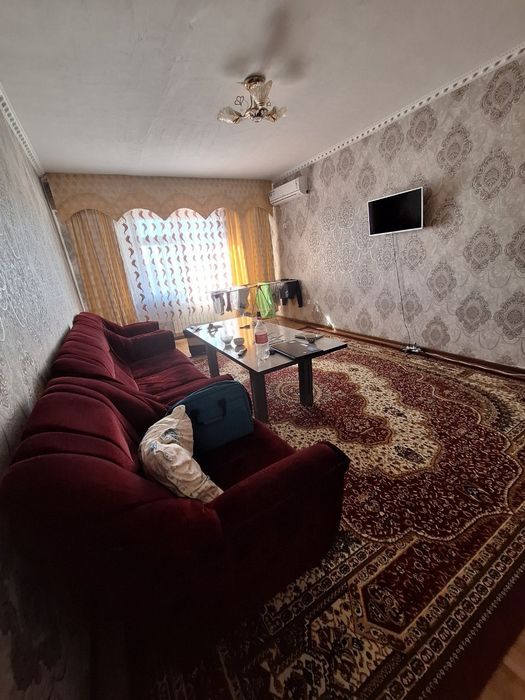 Новастройкада квартира сотилади хамма жихозлари билан