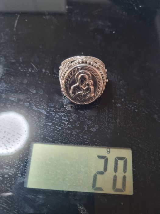 Продам печатку серебро 925пробы.