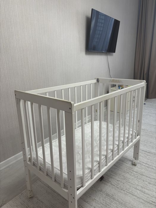 Детская кроватка