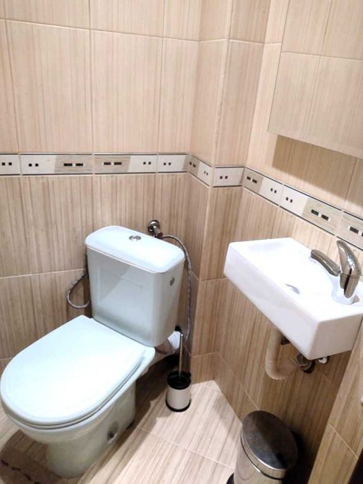 Дава се под наем Тристаен апартамент в Варна, Базар Левски - 90 кв.м за 765 € - Снимка #19