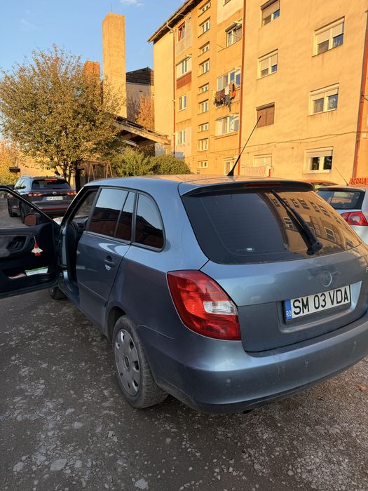 SKODA Fabia 2010 — imagine 4