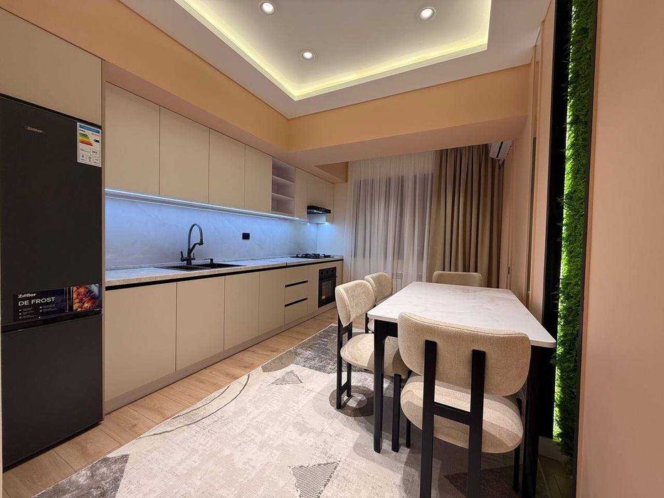 ЦУМ, 3 комнаты, 72 м², 6 этаж, мебель и техника