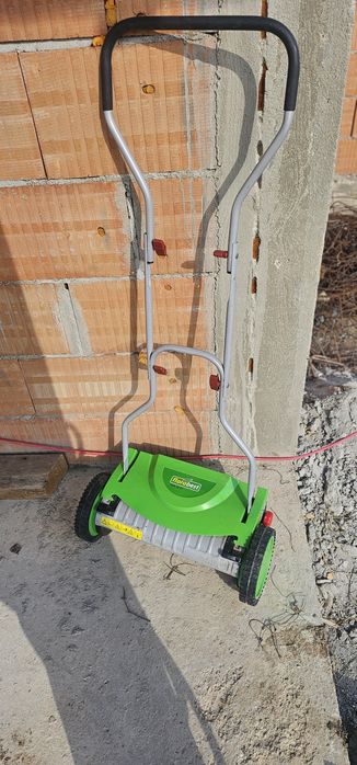 Vand cositoare gazon manuala