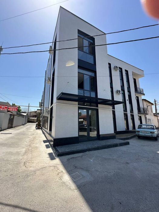 Аренда 3х этажного здания 405м²