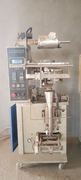 Pista , chipis , suxarik , semichka va yana boshka narsalar qadoqlash