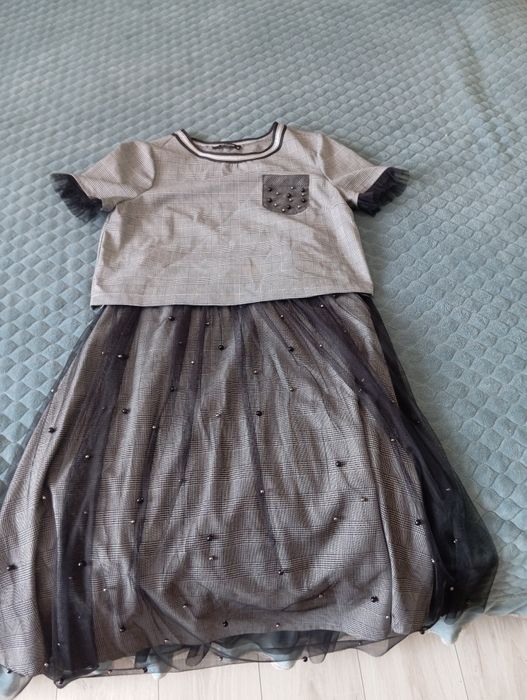 Продаются  кастюм с юбкой