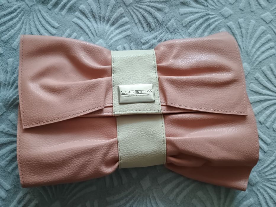 Клъч пепел от рози