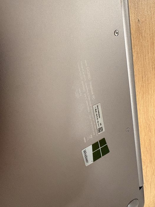 Laptop ASUS ZenBook UX306U