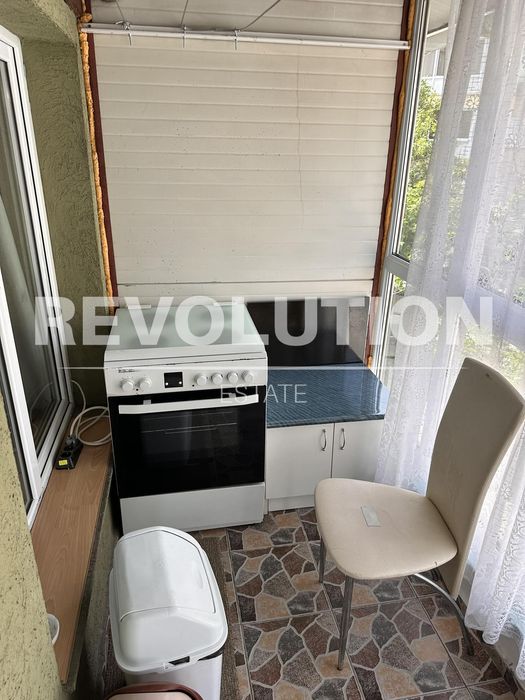 Дава се под наем Четиристаен апартамент в Варна, Колхозен пазар - 100 кв.м за 450 € - Снимка #4