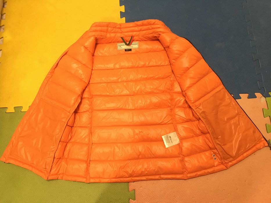 ''Dolomite''оригинален дамски пухен елек М размер