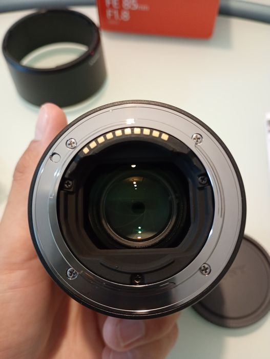 Vand obiectiv Sony FE 85 mm Full Frame - Ca Nou