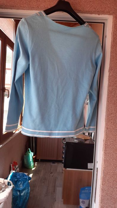 Небесно синя тънка жилетка